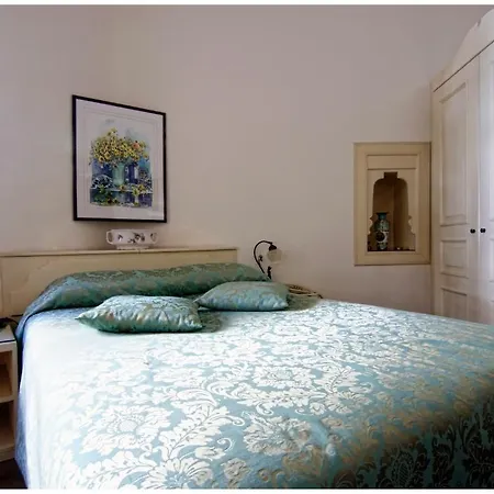 Hotel Minyon 4*