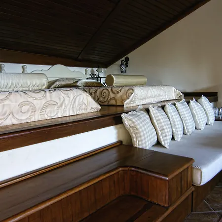 Minyon Hotell 4*