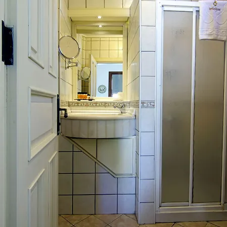 مينيون فندق