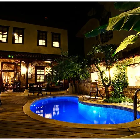 مينيون فندق أنطاليا