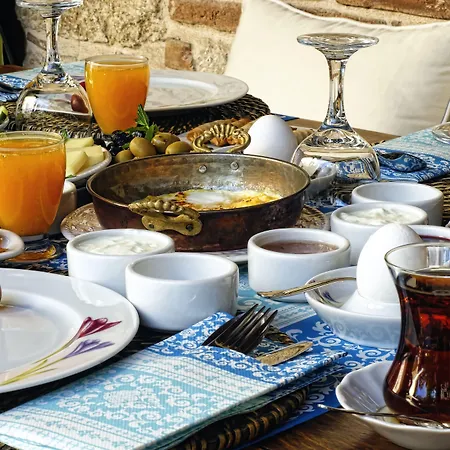 Minyon Hotel 4*