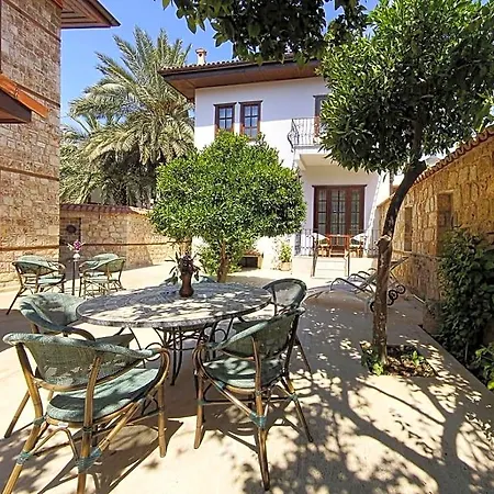 Hotel Minyon 4*