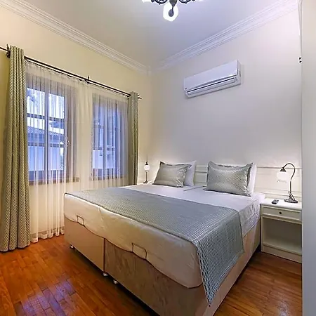 Minyon Hotel