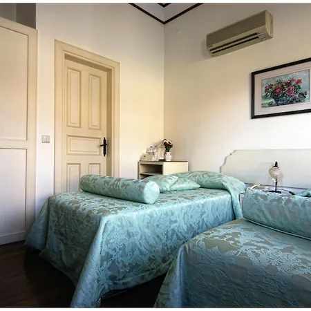 Minyon Hotel