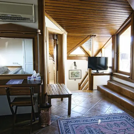Minyon Hotel