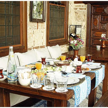 Minyon Hotel 3*